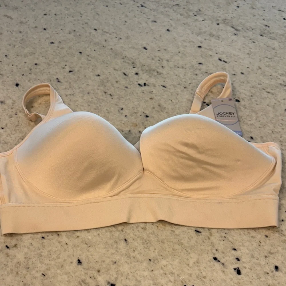 Jockey Women's Soft Cream Bra - Picture 1 of 2
